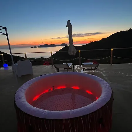 Palmaria Sky Bubbles Luxusní stan