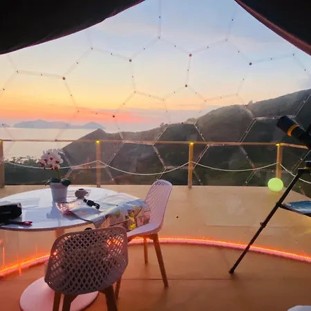 Palmaria Sky Bubbles