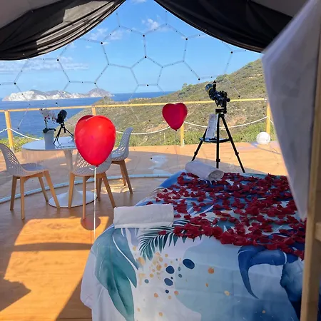 אוהל מפואר Palmaria Sky Bubbles פונזה