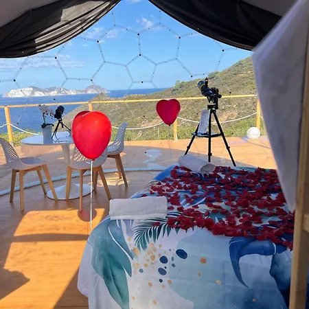 Campismo de Luxo Palmaria Sky Bubbles Ponza